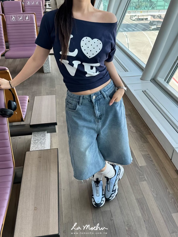 LOVE點點愛心斜肩上 衣